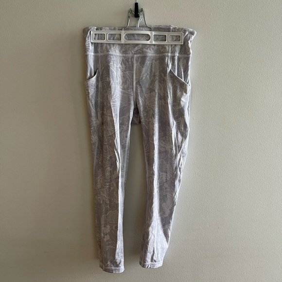 Lululemon Align leggings - Picture 2 of 3